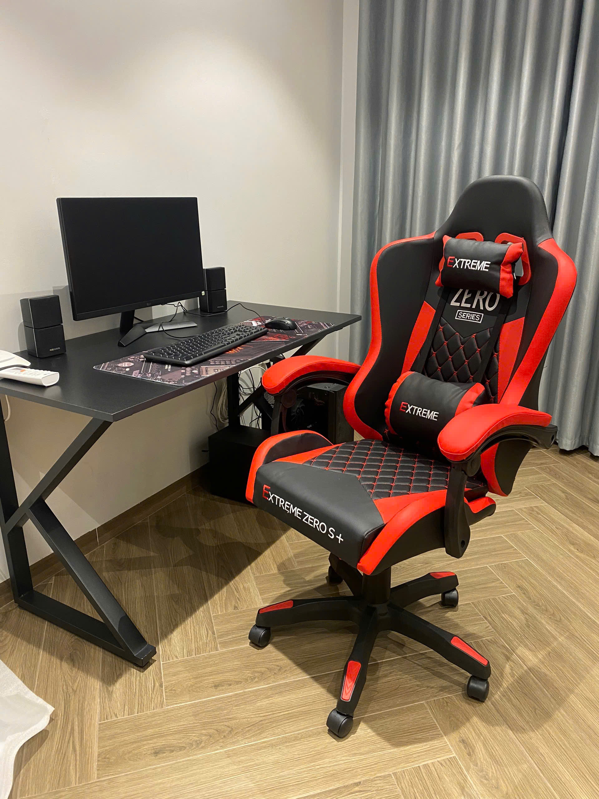 Combo bàn ghế gaming Extreme Zero S+ bàn K mặt gỗ MDF