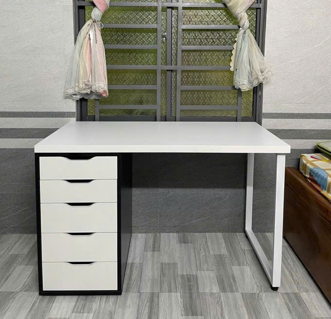 Bàn Ikea 1 Hộc Trắng - Chất liệu gỗ MDF Phủ Melamin Chống Thấm và Chống Xước - Ảnh 6
