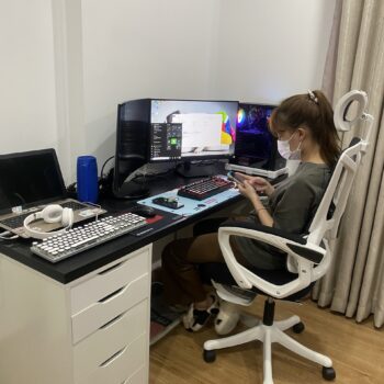 Combo bàn ghế CTH S07 + bàn Gaming Ikea