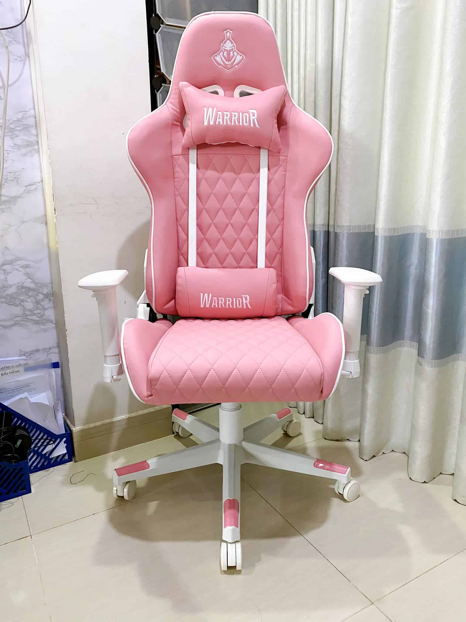 Ghế gaming nội thất eco màu hồng, thiết kế cao cấp, phù hợp không gian chơi game hoặc làm việc.
